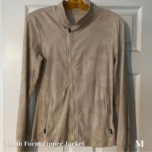 Moab Form Zipper Jacket M Medium Zyia Active Fitted